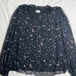 Wilfred Aritzia black chiffon long sleeve blouse with delicate floral print Sm